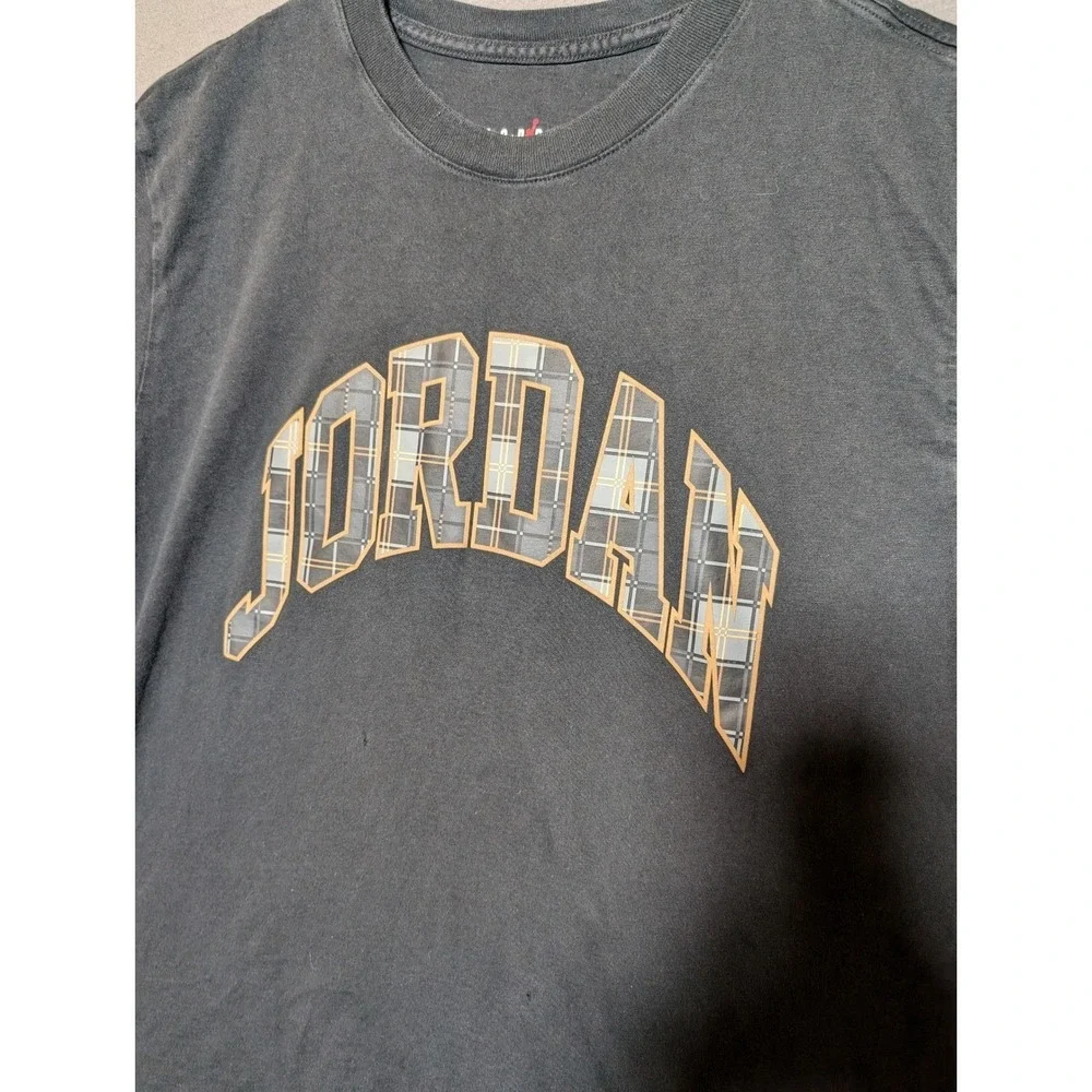 Jordan iconic graphic